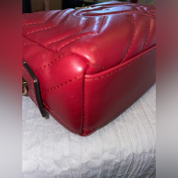 GUCCI CALFSKIN MATELASSE GG MARMONT COSMETIC CASE IN RED EUC - Picture 9 of 15